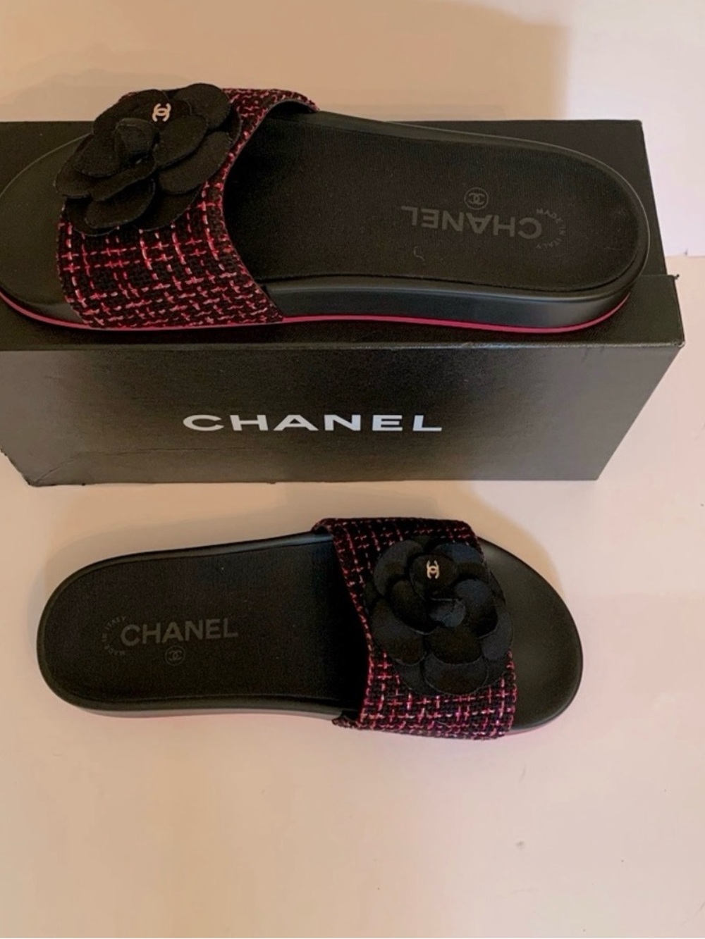 Chanel Camellia flower  Slides 39